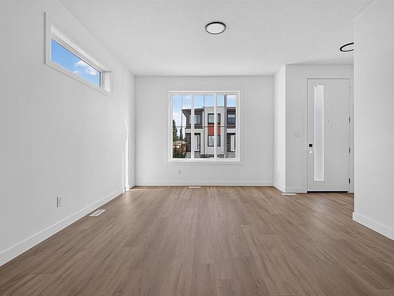 4th image of 14930 94th Ave NW