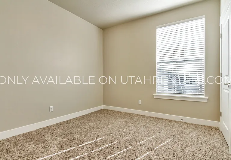 1128 S 820 E #1102 — Photo 15