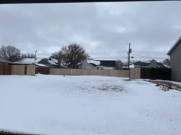 121 W 37th St, Hays, KS 67601