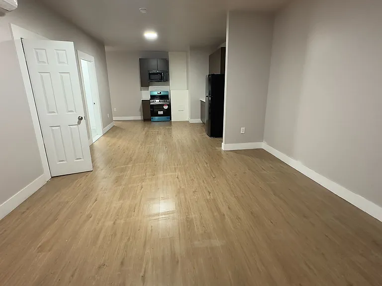 3612 Bronx Blvd #4A — Photo 2
