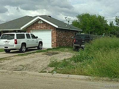 3rd image of 513 Bush St