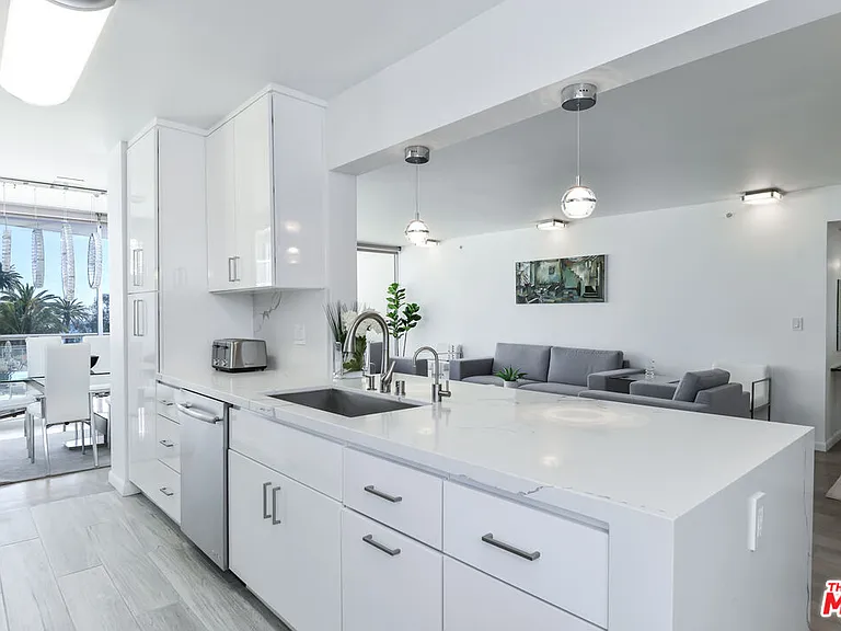 201 Ocean Ave #404P — Photo 4