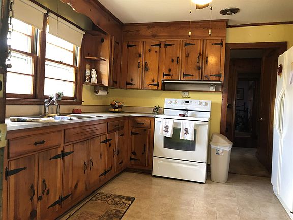 5th image of 1033 Meadowview Dr
