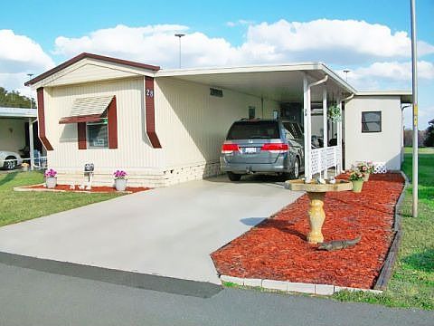 1st image of 28 Driftwood Ln