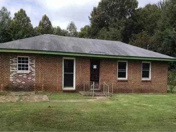 2708 Eisenhower St, Selma, AL 36701