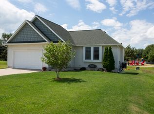 620 Hunter Dr, Evansdale, IA