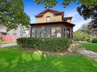 2034 Division St, East Troy, WI 53120