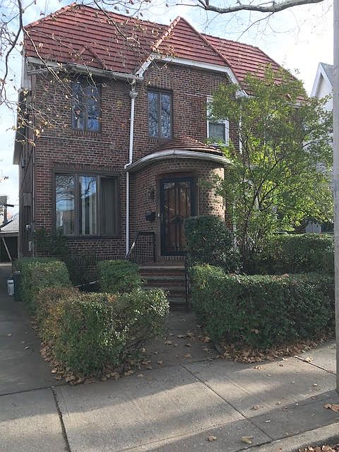 2nd image of 2115 E 38th St