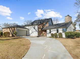 130 Saddle Creek Dr, Roswell, GA 30076