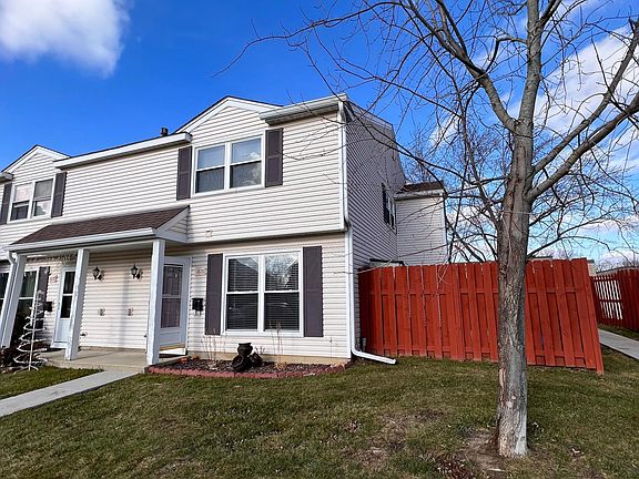2nd image of 1876 Jamestown Cir
