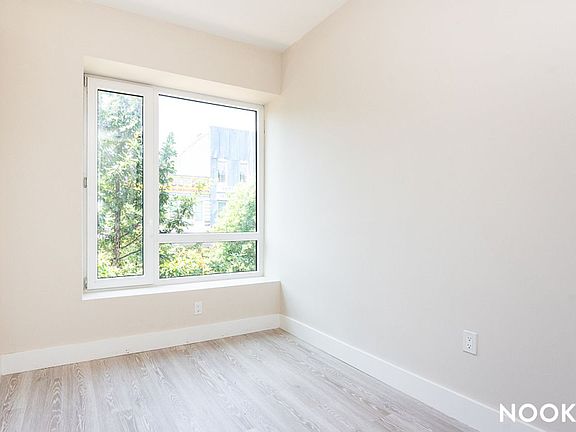 3rd image of 383 Knickerbocker Ave #3H