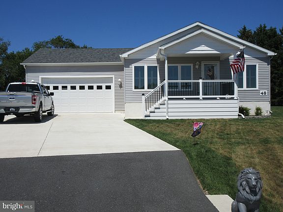 2nd image of 48 Buckingham Dr