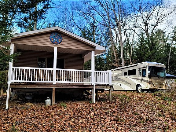 3rd image of 179 Whitetail Ln