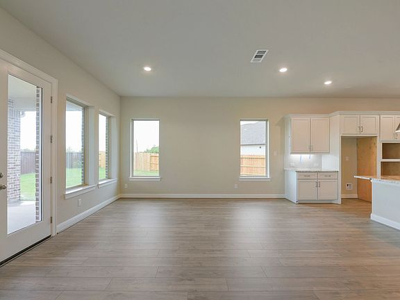 Homesite 8114 dining