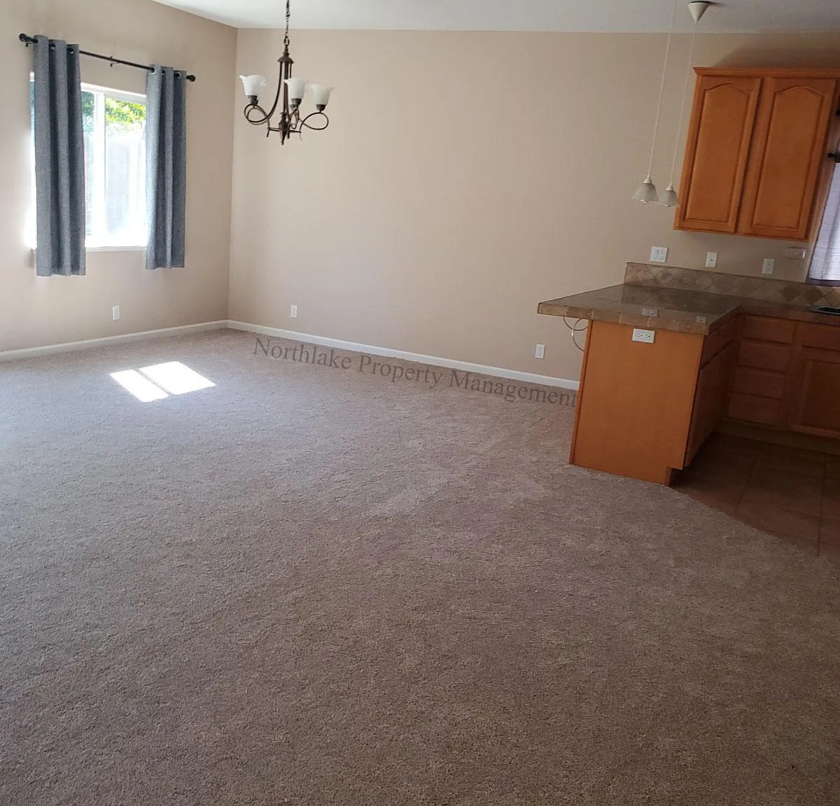 3 bed, 1500 sqft, $2,300 — Photo 3