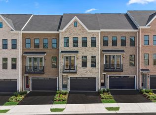 23090 Copper Tree Ter, Ashburn, VA 20148