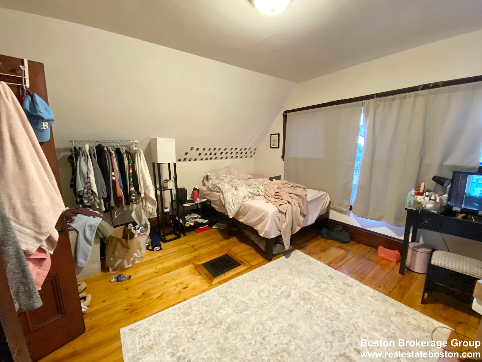 6 bed, $6,000 — Photo 3