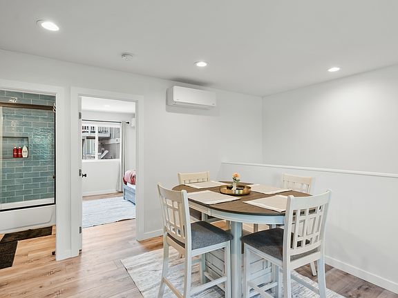 5th image of 1017 20th St #1017