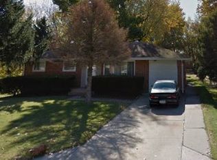 1208 Senate Dr, Saint Louis, MO 63138