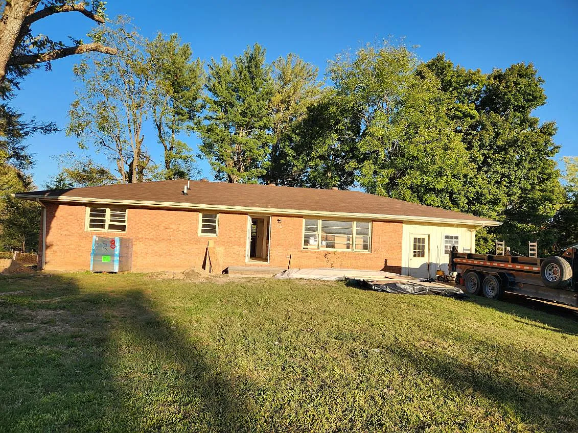 4 bed, 1700 sqft, $1,800 — Photo 4