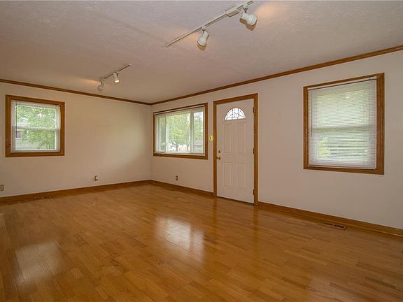 5th image of 3519 N Edmondson Ave