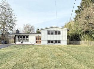 8924 Battery Rd, Alexandria, VA 22308