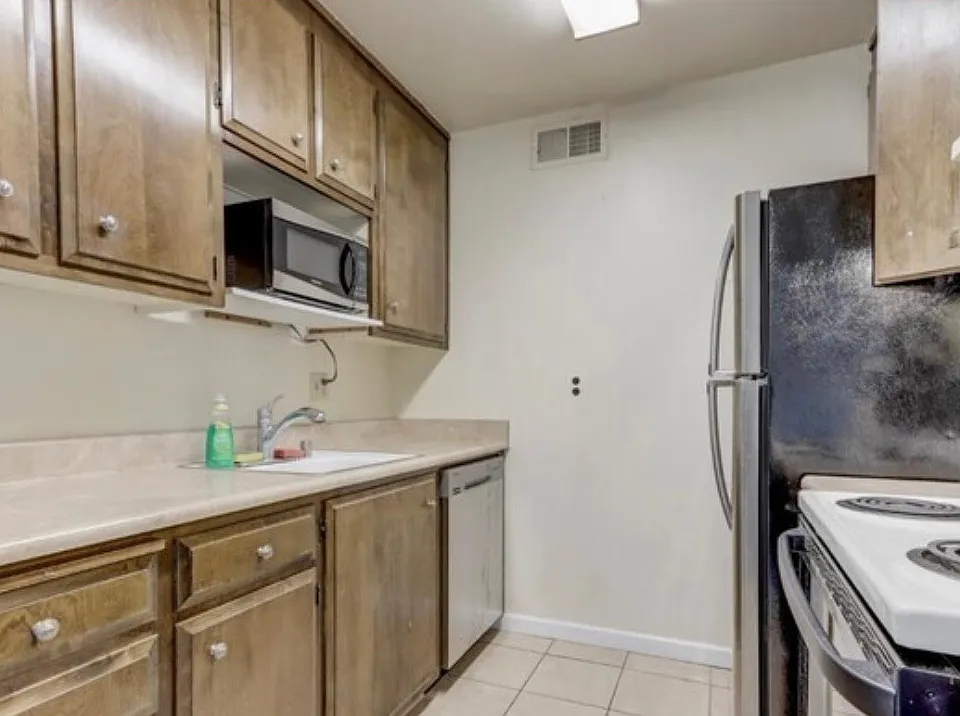 6536 Embarcadero Dr #20