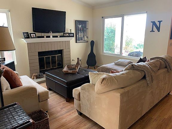 Beautiful Bright Living Room
