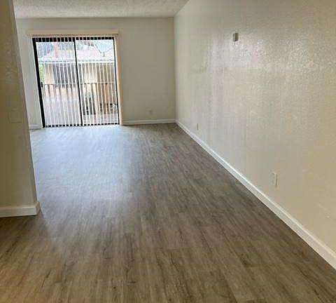 4th image of 2226 Canyon Dr #B