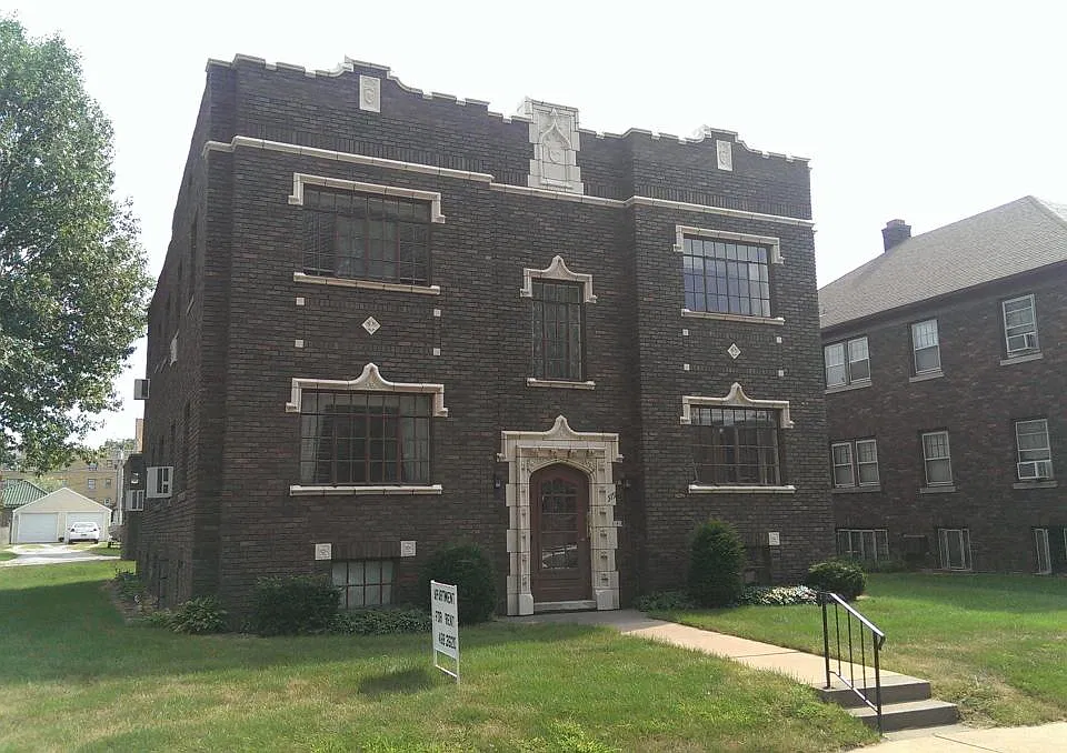 319 W Columbia Ave #5