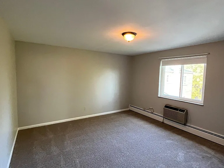 732 Highland Ave #4 — Photo 6