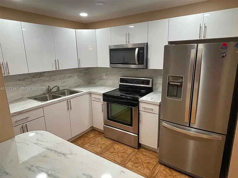 5960 NW 20th St #5960 — Photo 3