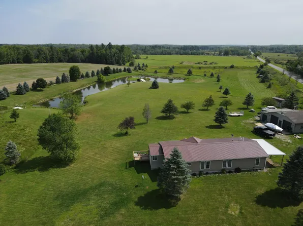 9398 Seventeen Mile Rd, Evart, MI 49631