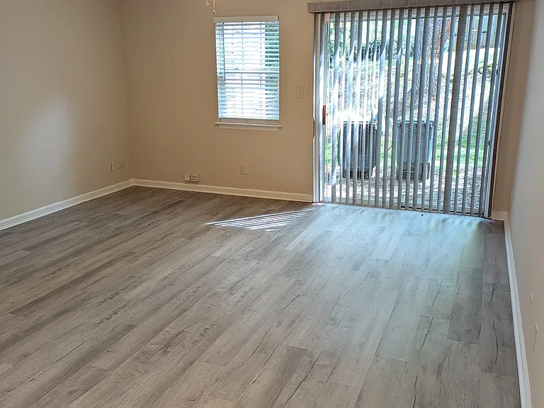 6 Raelans Cir — Photo 13