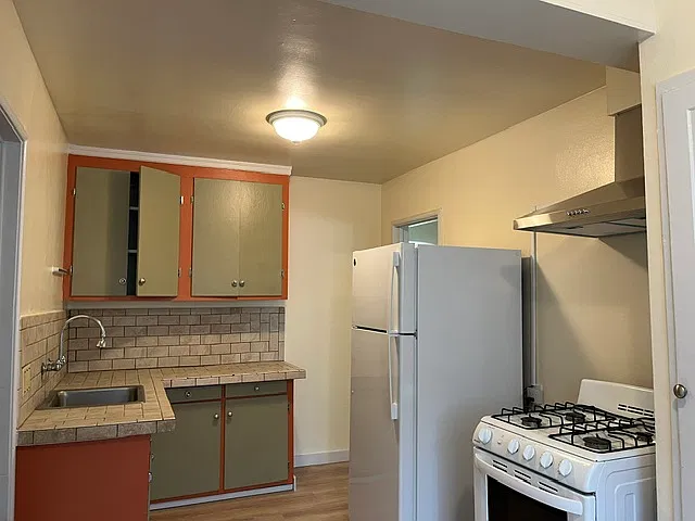 1 bed, 640 sqft, $2,300 — Photo 4