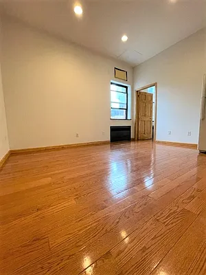 Rented by Best Apartments North Inc | media 13