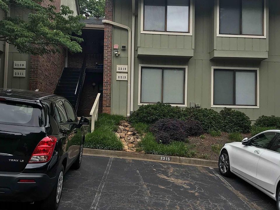 1st image of 2211 Haverhill Ct SE #15