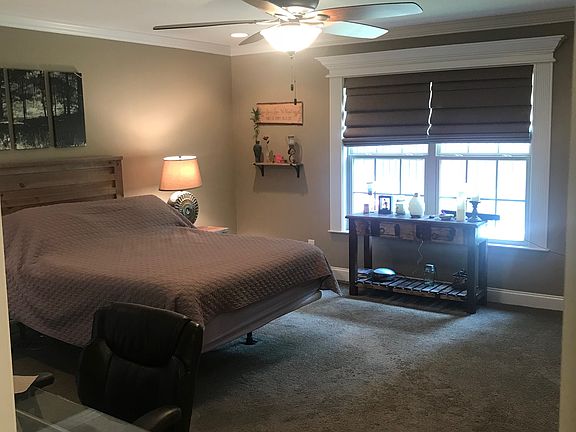 5th image of 645 Sawgrass Way