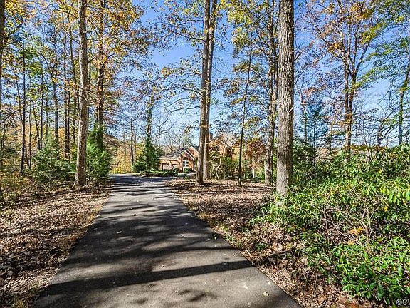 3rd image of 14193 Hickory Oaks Ln