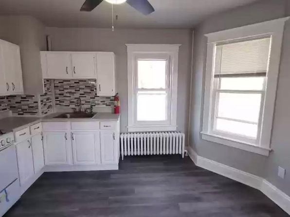 1078 Lalor St Floor 2