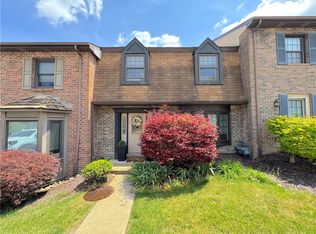 360 Nature Trail Ln, Murrysville, PA 15668