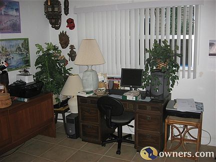 3rd bedroom office 11x10