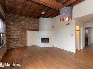 3013 N Broadway St #17013, Chicago, IL 60657