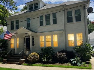 6 Saltonstall Pkwy #1, Salem, MA 01970