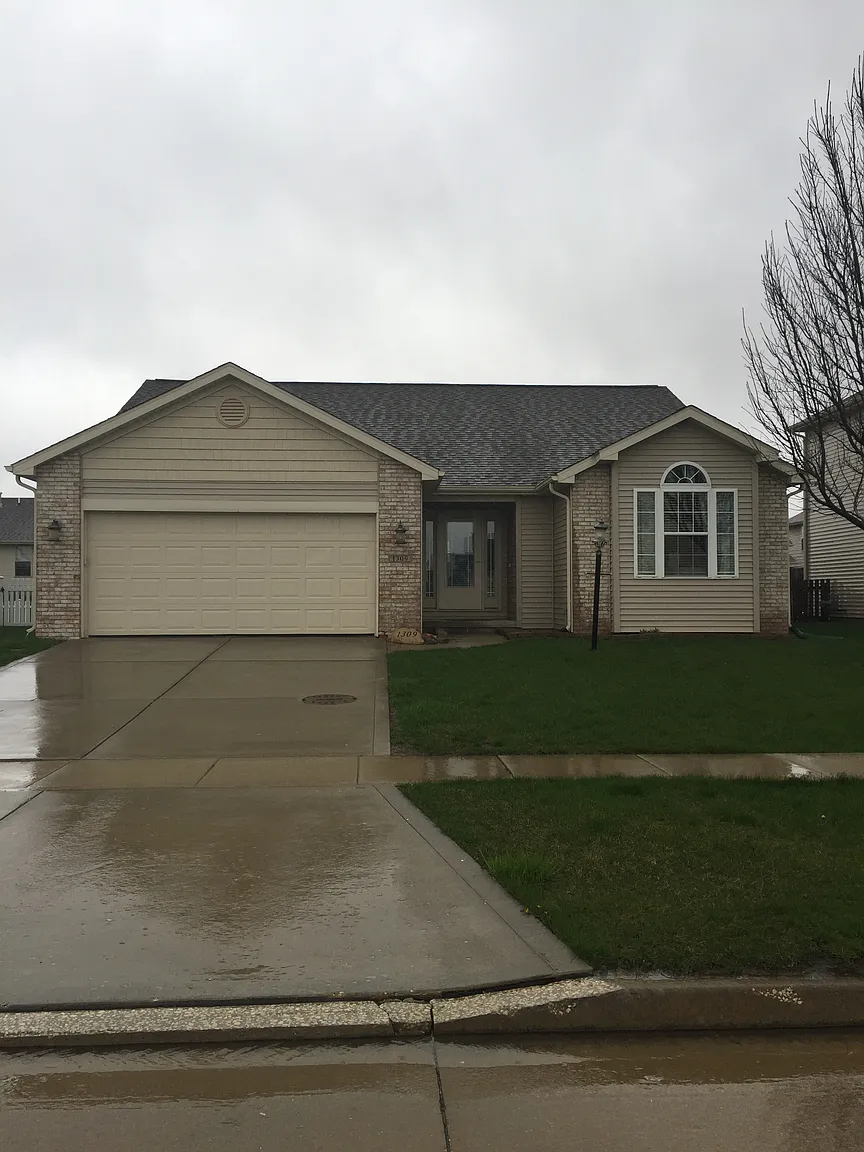 1309 Peppermill Ln photo 1