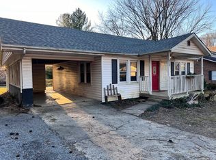 810 Pine Ridge Rd, Rogersville, TN 37857