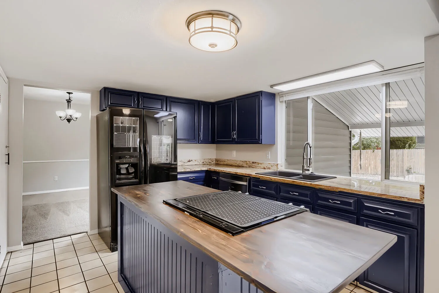 5 bed, 2852 sqft, $3,500 — Photo 4