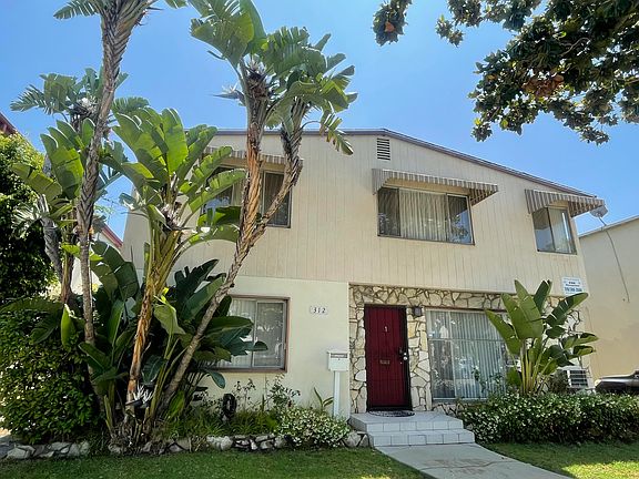 2nd image of 312 S Doheny Dr APT 2
