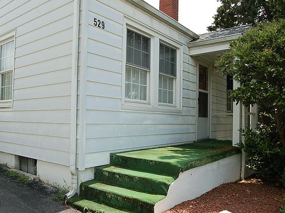 3rd image of 529 Vale Ave