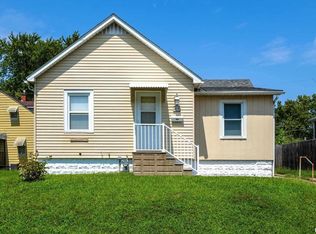 415 18 1/2 Ave, Rock Island, IL